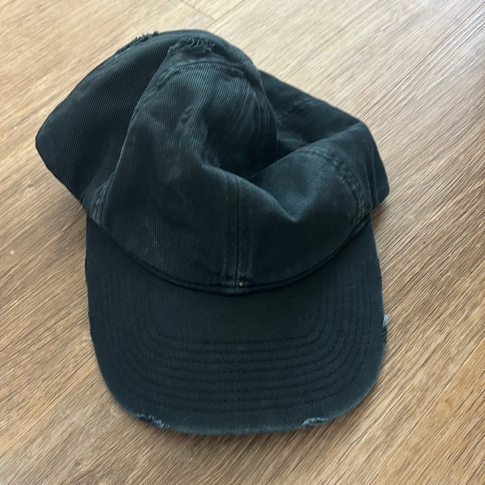 Skims hat